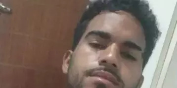 Homem é espancado até a morte após fake news sobre morte de cães