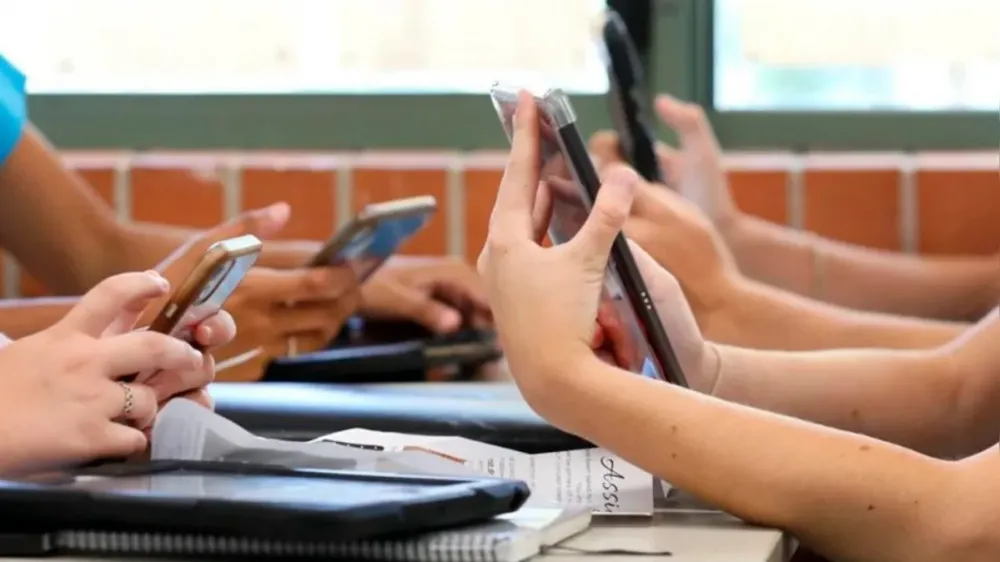 Veja 5 dicas para proteger seu filho dos perigos da internet