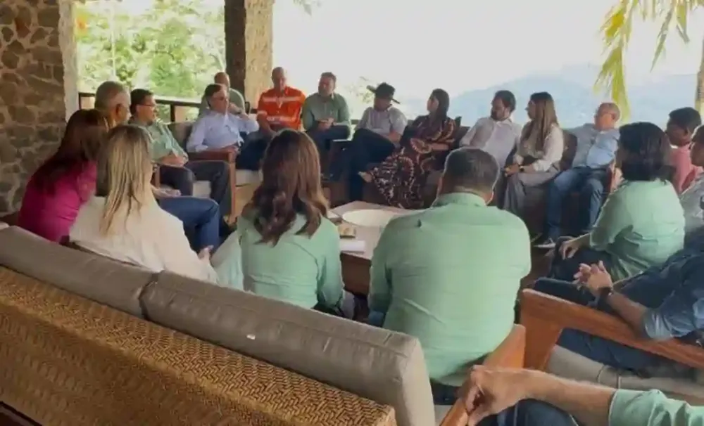 Prefeitos da região se reúnem com presidente da Vale para firmar parcerias estratégicas