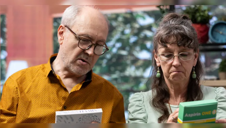 Uma pessoa que se aposentou pelo INSS pode concorrer a uma vaga em concurso público, desde que não seja na mesma carreira | ( Reprodução Freepik)