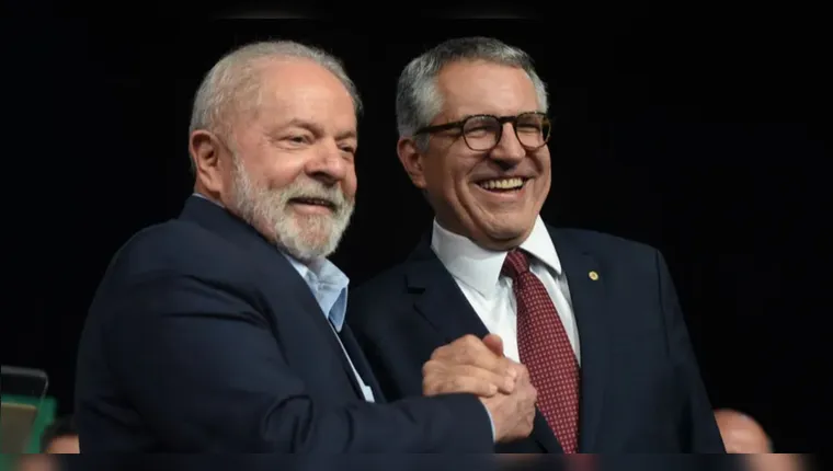 Lula demite Nísia Trindade e confirma Padilha como novo ministro da Saúde