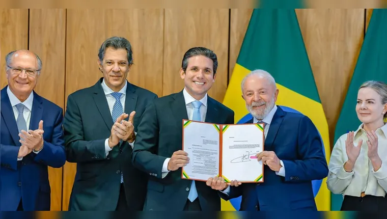 Se aprovado pelo Congresso, o novo limite entrará em vigor em 2026 e terá um impacto estimado de R$ 27 bilhões aos cofres públicos. | Ricardo Stuckert/PR