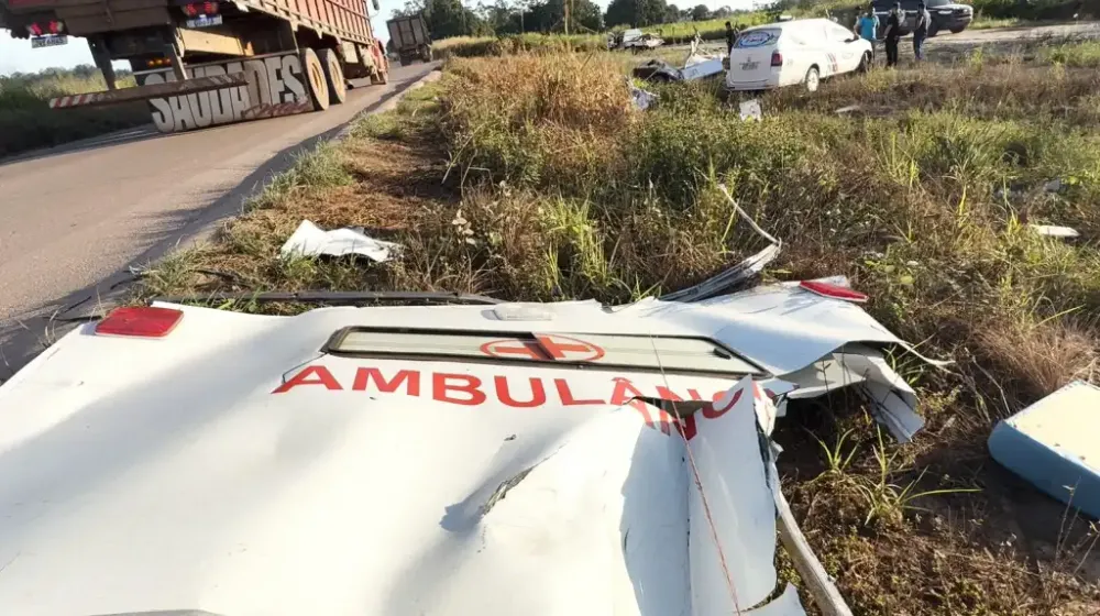 Ambulância do TFD de Marabá sofre acidente rumo a Belém e uma pessoa morre