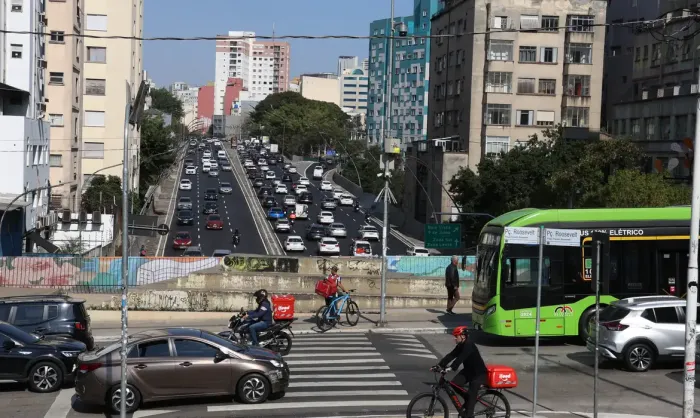Acidentes de trânsito caem, mas reabilitação onera o SUS