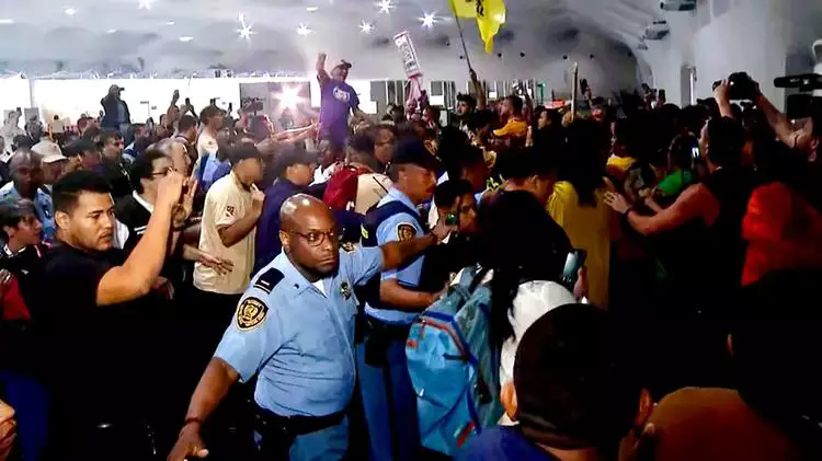 Marcha Global por Saúde e Clima termina em tumulto na COP30 em Belém; vídeo
