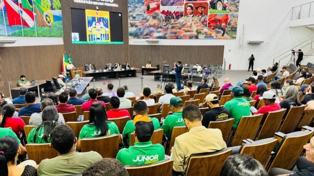 Câmara aprova medidas de urbanização, segurança escolar e inclusão social