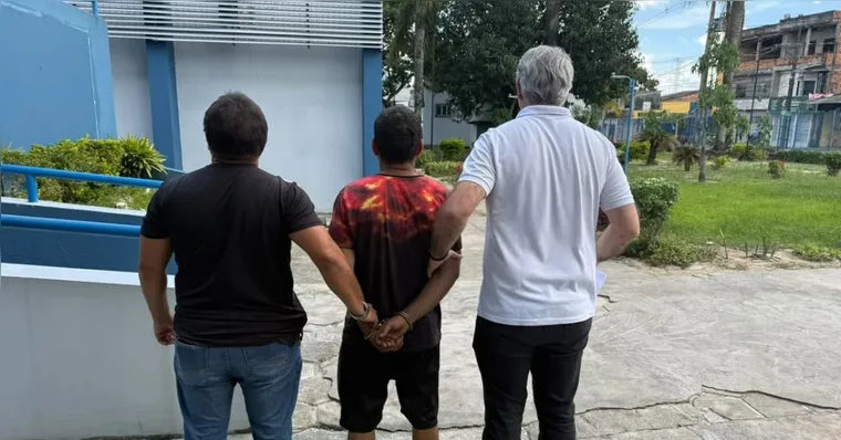 Homem é preso acusado de agressão contra o filho de 17 anos