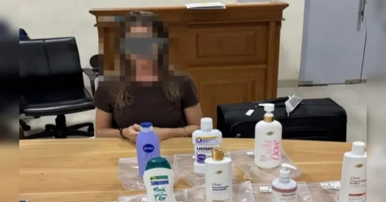 Brasileira é presa com cocaína em xampus e pode ir para prisão perpétua na Indonésia